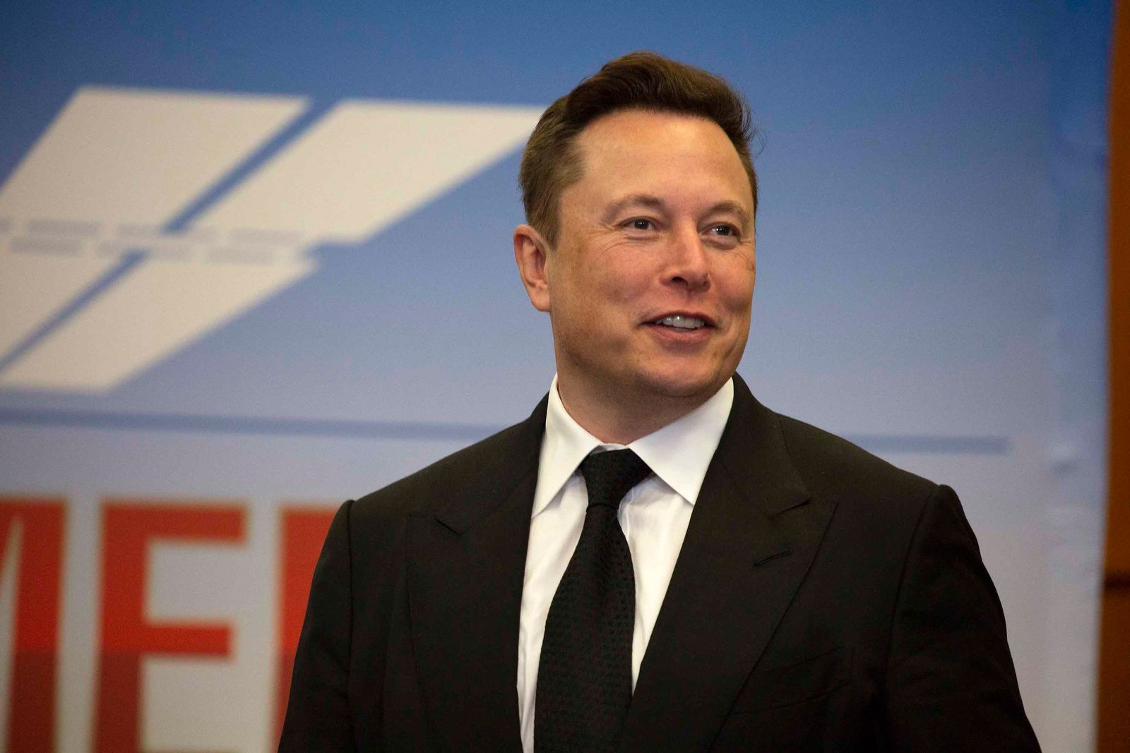 Where Is Elon Musks Home All the Properties of the Worlds Richest Man Has Owned man in a suit Elon Musk Where Does Elon...